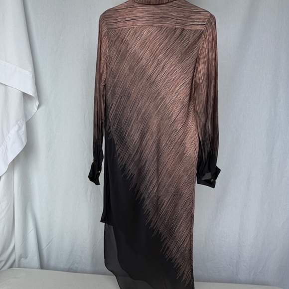 Halston Heritage (M) 100% silk shirt, asymmetrical dress in black and caramel. - Picture 7 of 16